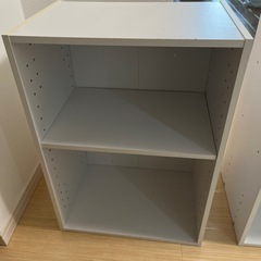 カラーボックス2つ（白）