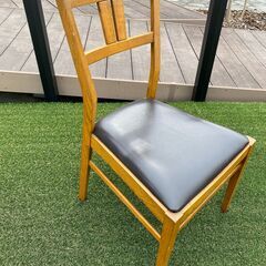 ダイニングチェアー2脚の画像