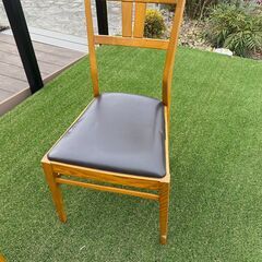 ダイニングチェアー2脚の画像