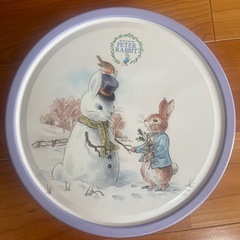 ピーターラビット　クッキー缶　クリスマス