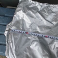 キャンプ道具や工具など色々使えるバックです　まとめて１９個の画像