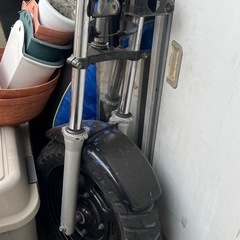 エイプ50 フロントフォークホイール前後の画像
