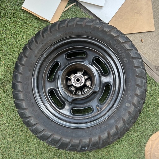 エイプ50 オファー フロントフォークホイール前後 エイプ50 フロント