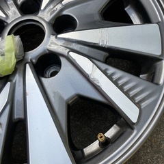 セレナホイール一本