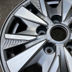 セレナホイール一本の画像