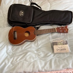 ウクレレ&YAMAHAオートチューナー