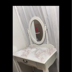 猫足ドレッサー