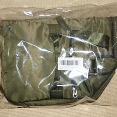 靴収納付きボストンバッグ カーキ色 未使用品 旅行･合宿･ジム用にの画像