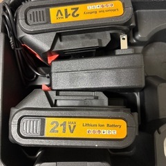 ✨ チェーンソー 充電式✨小型 電動チェーンソー 充電式 木工切断 薪作りの画像