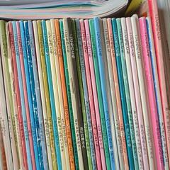 絵本大量。200冊分の画像