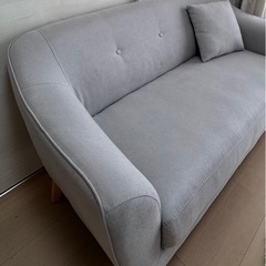 三人掛けソファの画像