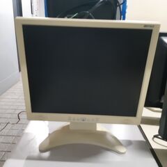バッファローのPC用17インチ液晶ディスプレイ(FTD-G722...