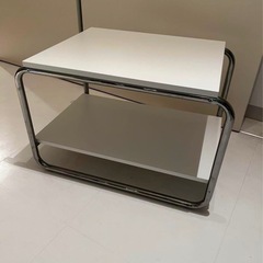 IKEA BAGGBODA バッグボーダサイドテーブル (N) 千歳のテーブル