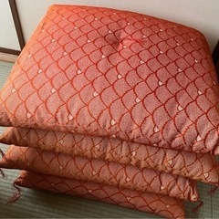 座布団　4組肉厚タイプの画像