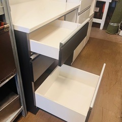 《売約済》【武蔵小山店】【～4/14限定SALE！店内全品20%お値引き！】　 食器棚　レンジボード　キッチン収納　レンジラック　サイドボード　白家具　レンジ台　キッチン　棚　スムースクローサー　ゆっくり　閉まる　検　ニトリ　nitori 中村敬木工　キッチンカウンター　の画像