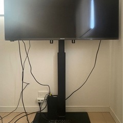 43型液晶テレビ　+ TVスタンド