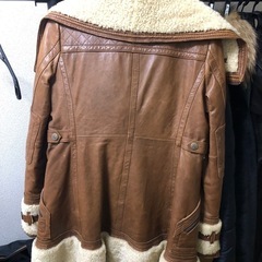 Burberry バーバリー　革のコート　の画像