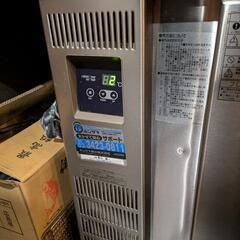 【美品】業務用　冷蔵庫 台下 3ドア フクシマ TMU-50RE2　2016年製　飲食店の画像