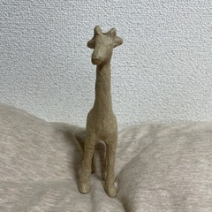 キリンの紙製オブジェ H約15.5cm W約6cm