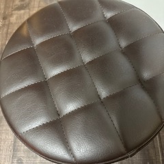 キャニスター付椅子の画像