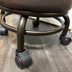 キャニスター付椅子の画像