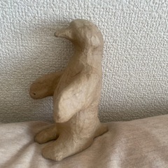 ベージュ ペンギン 置物 H約12cm W約18.5cmの画像