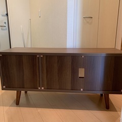 テレビ台の画像