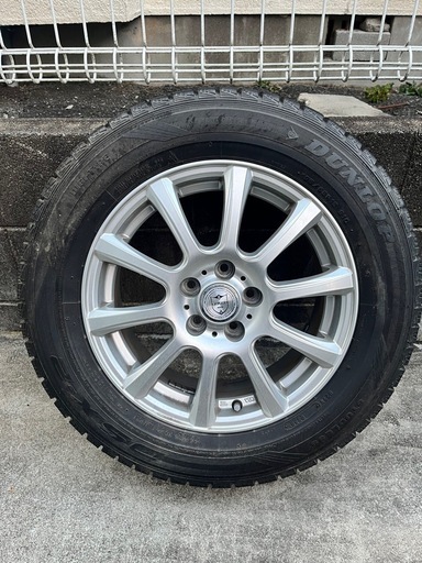 スタットレスタイヤ　ホイル付き　195/65r15 DUNLOP