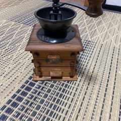 手挽きコーヒーミル