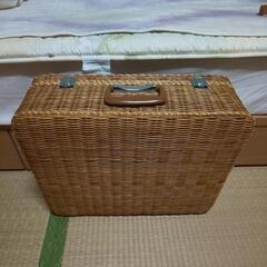 中古 昭和レトロ　ヴィンテージ　籐製の手提げ鞄（アタッシュケース）