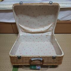 中古 昭和レトロ　ヴィンテージ　籐製の手提げ鞄（アタッシュケース）の画像