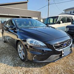 VOLVO　V40　