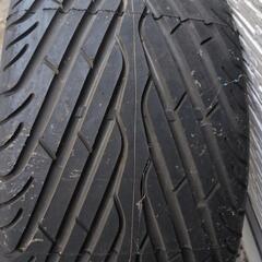 305/30R26　の画像