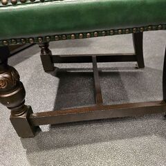 ダイニングテーブル、イスの画像