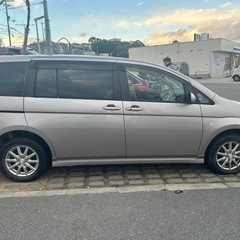 トヨタ　アイシスの画像
