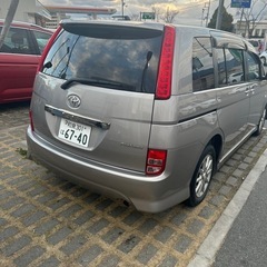 トヨタ　アイシスの画像
