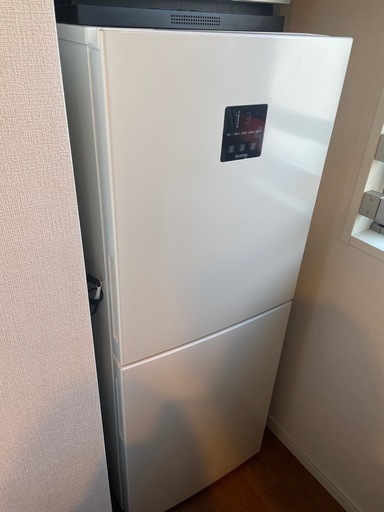 【使用1年未満超美品】アイリスオーヤマ冷蔵庫 170L 自動霜取り 一人暮らし 家庭用 2ドア 幅50cm IRSN-17B-W ホワ
