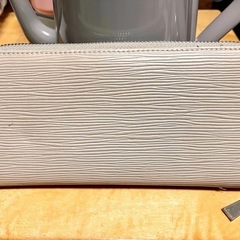 お取引中【EMODA】 長財布  の画像