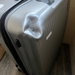 スーツケース　訳あり　の画像