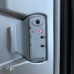 スーツケース　訳あり　の画像