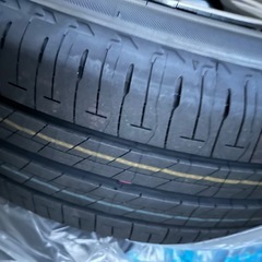 プリウス60系　新品純正タイヤとホイール4本の画像