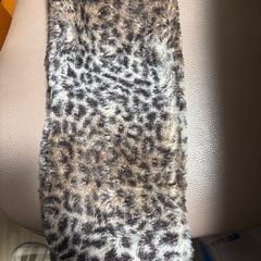 人気のヒョウ柄のマフラー