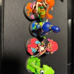 [引き渡し決定] 
任天堂Switch スプラトゥーンエディション ケース・アミーボ4点セットの画像
