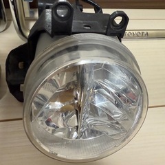 トヨタ純正ナンバーフレーム 210クラウンアスリート　純正フォグ の画像