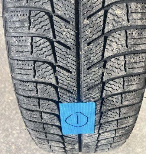 ホイールセット Michelinタイヤ　215/60R16　スタッドレス