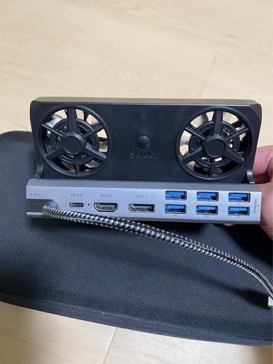 legion  Go　USBドック付き
