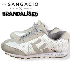 にゅ×BRANDALISED バンクシー 限定コラボ スニーカー