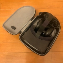 【美品】VRヘッドセット Oculus Quest 128GBの画像