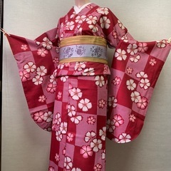 卒業式用二尺袖　L 紅格子に桜　used美品　