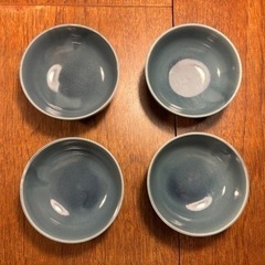 そこそこ綺麗な小鉢8個売りますの画像